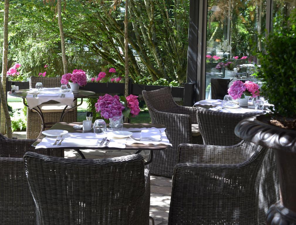 Logis Hotel - Restaurant Le Relais De Comodoliac แซ็งต์-จูเนียง ภายนอก รูปภาพ